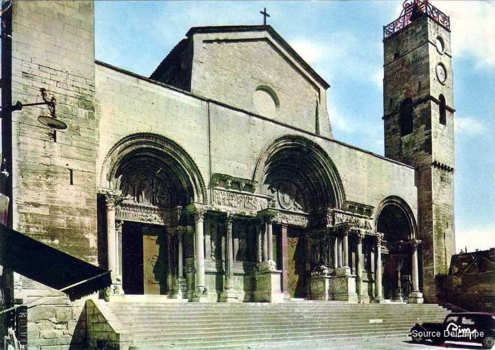 30 Saint Gilles Eglise Abbatiale.jpg